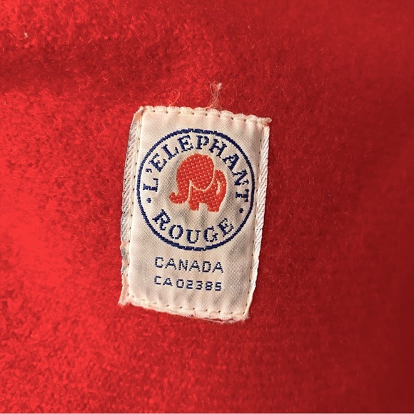 Classic wool red duffle style coat - Picture 2 of 8